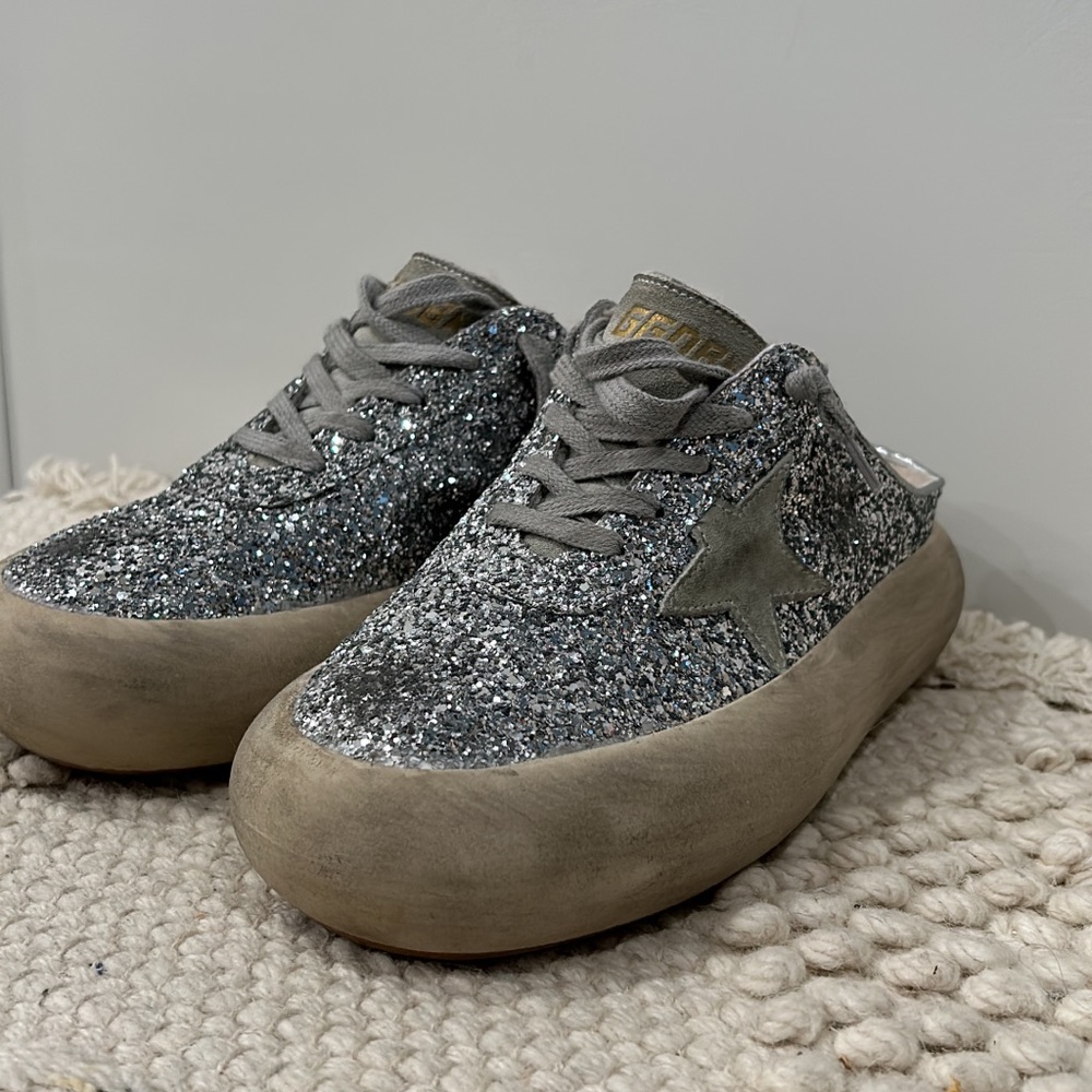 GOLDEN GOOSE SPACE STARS NEW WITH BOX AND PASSPORT